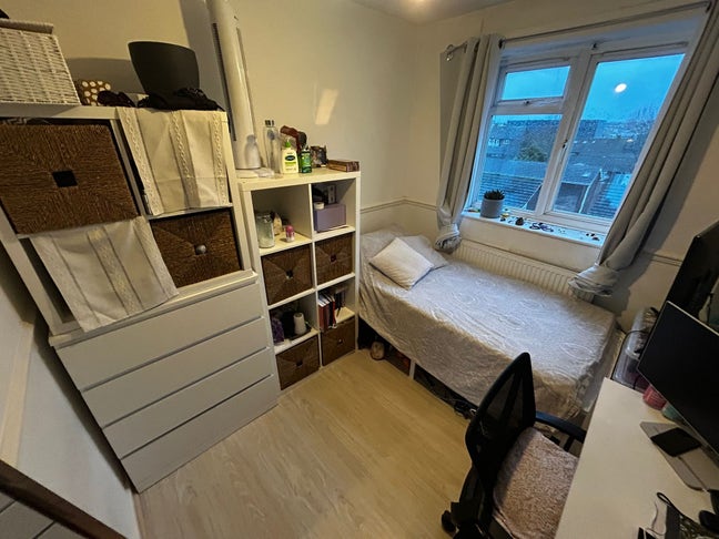 Room close to Battersea Park Main Photo