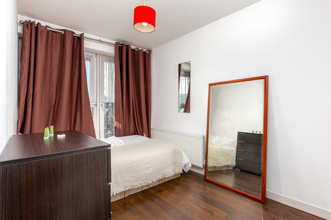 En-Suite & Double Room – Two Rooms 🏠 E3  Mile End Main Photo