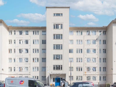 White House, Clapham Main Photo