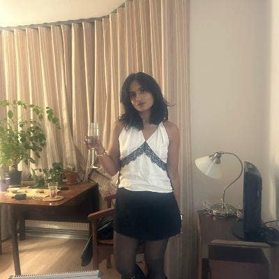 23, Looking for a 2 bed flat :) Main Photo