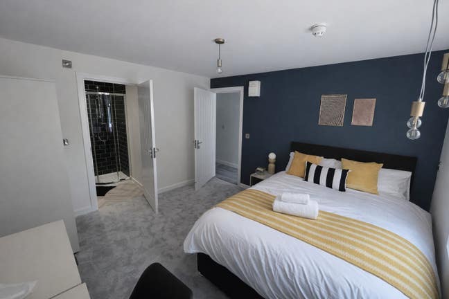 🚨  Recently Refurbished City Centre Studio🚨 Main Photo