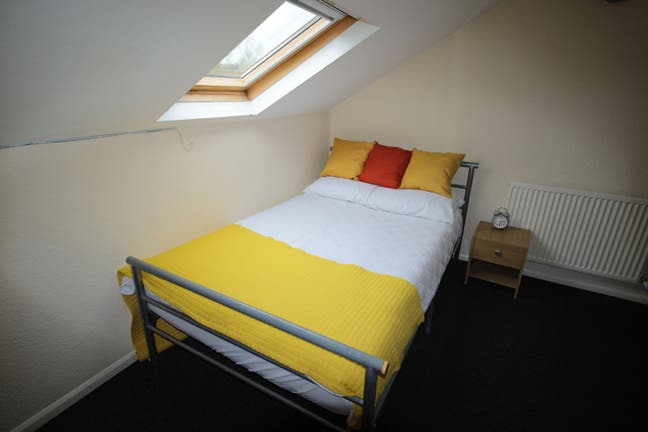 🏡 Fully Furnished Double Room✨ Main Photo