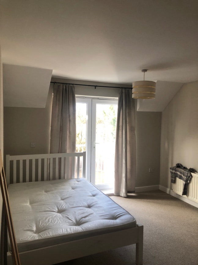 Single or double room available  Main Photo