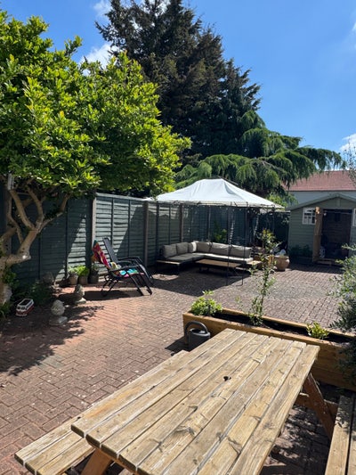 Large Double in (Colliers Wood) & Big Garden Main Photo