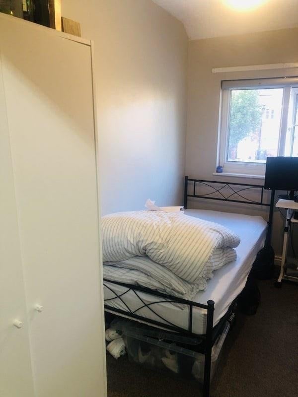 Double Room Available–B34  Main Photo