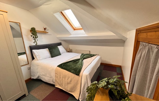 Bright double in Prof. House - BS6- Bills inc Main Photo