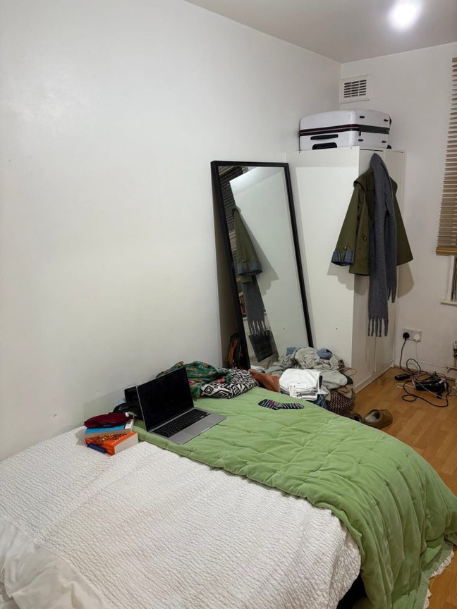 Spare Room in Bethnal Green Flat Main Photo