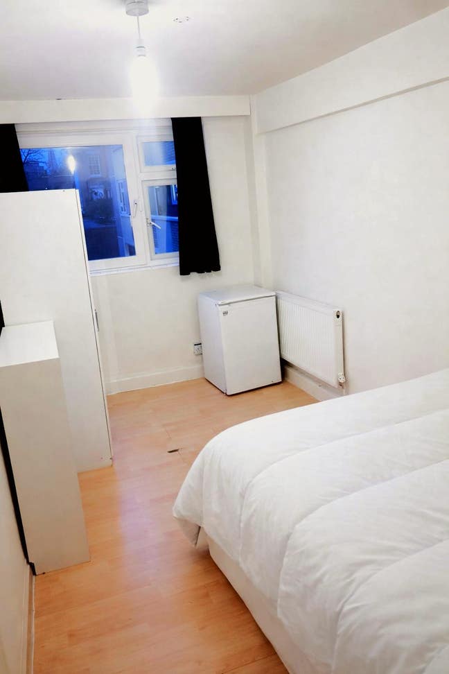 ⭐ Spacious Double Room – Prime Location EC1V 3SU  Main Photo