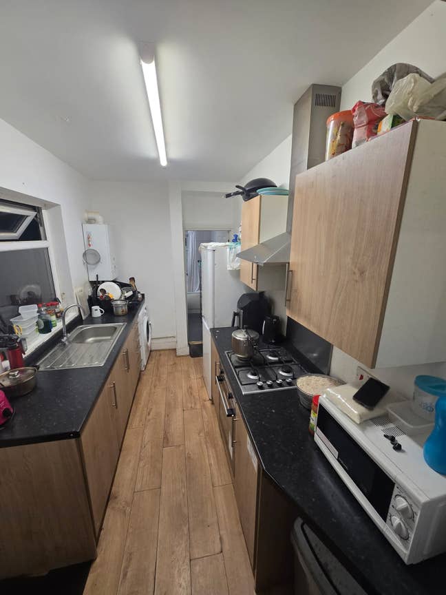 Double room available in luton Main Photo