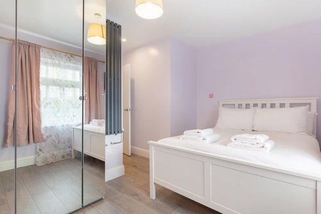 Absolutely Beautiful Ensuite Canary Wharf/Poplar Main Photo
