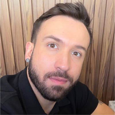 Me and my cousin are looking for a flat to share Main Photo