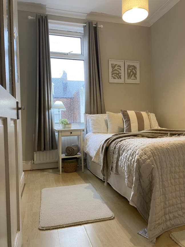 Double room & small double room in South Shields  Main Photo