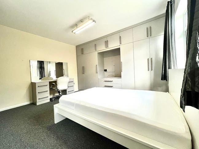 🛏️ 2 Spacious Double Room IN  New Malden! Main Photo