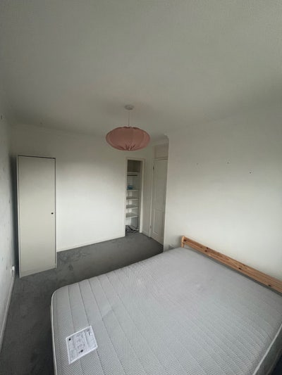 Double room in quiet area Main Photo