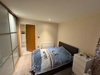 Amazing Ensuite Dbl Room*Gym*Sauna*Bills Incl Main Photo