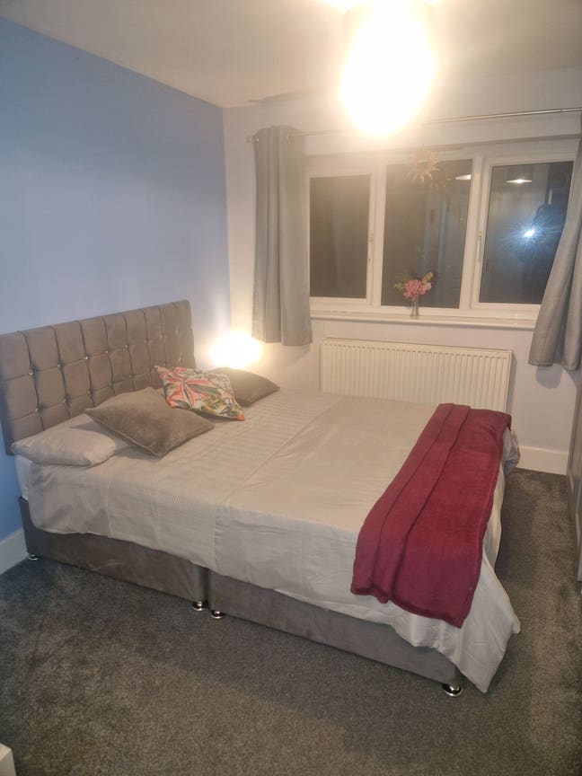 2 large double rooms in lovely home Main Photo