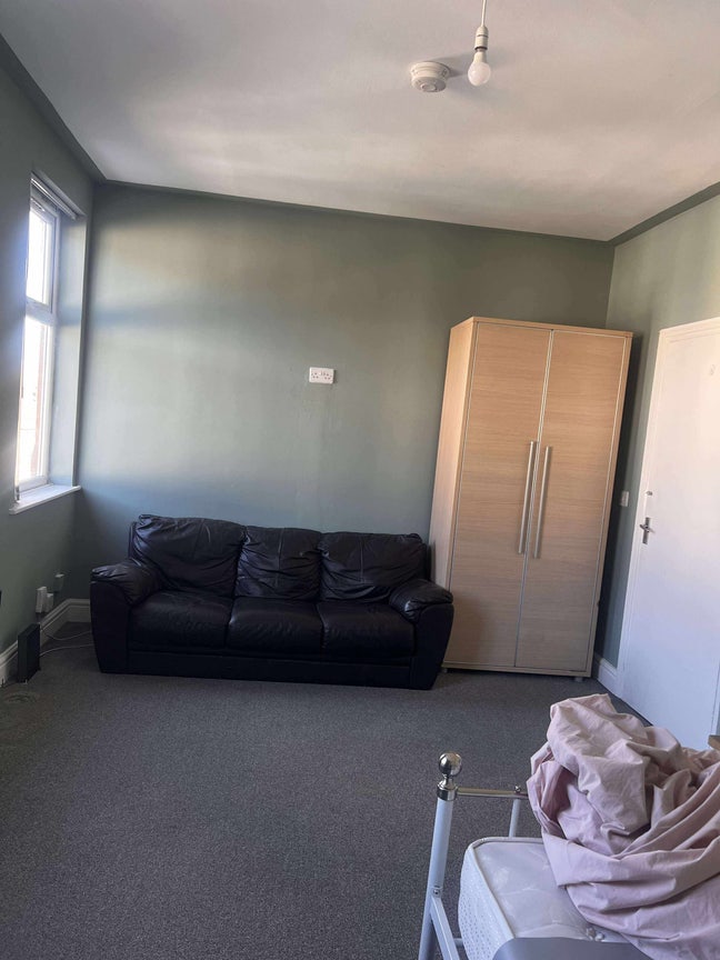 Two double room available  Main Photo