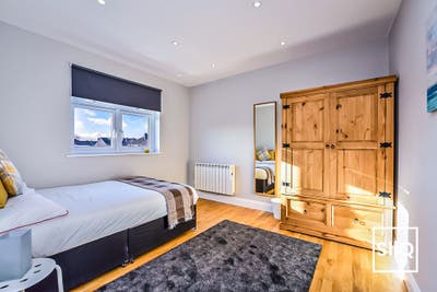 Beautiful Double Bedroom in Streatham Common Main Photo