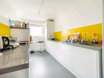 Limehouse/Canary Wharf*Views*3Beds with Lounge! Main Photo