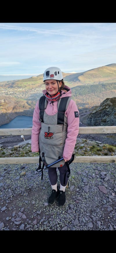 28 year old working female with small dog Main Photo