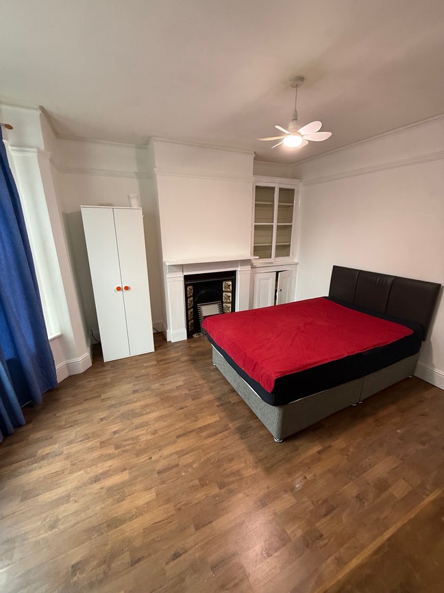 All Bills Included double bedroom town centre  Main Photo