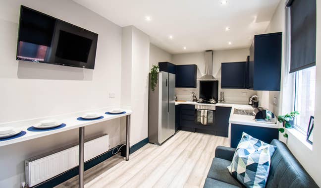 Double Room with En-Suite Immediate Movein Main Photo