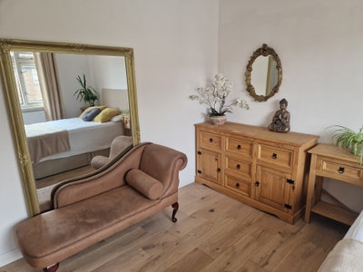 Large double room in a garden flat in Richmond Main Photo