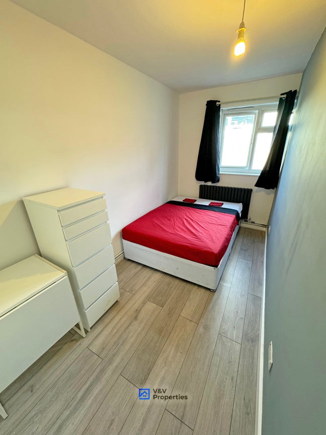 ✨1 Room Available✨ Main Photo