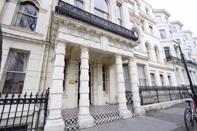 Lovely Single Room In Beautiful 2 Bed Flat  Main Photo