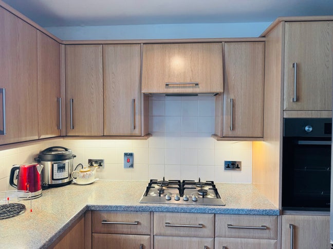 Room on rent on blackbird leys  Main Photo