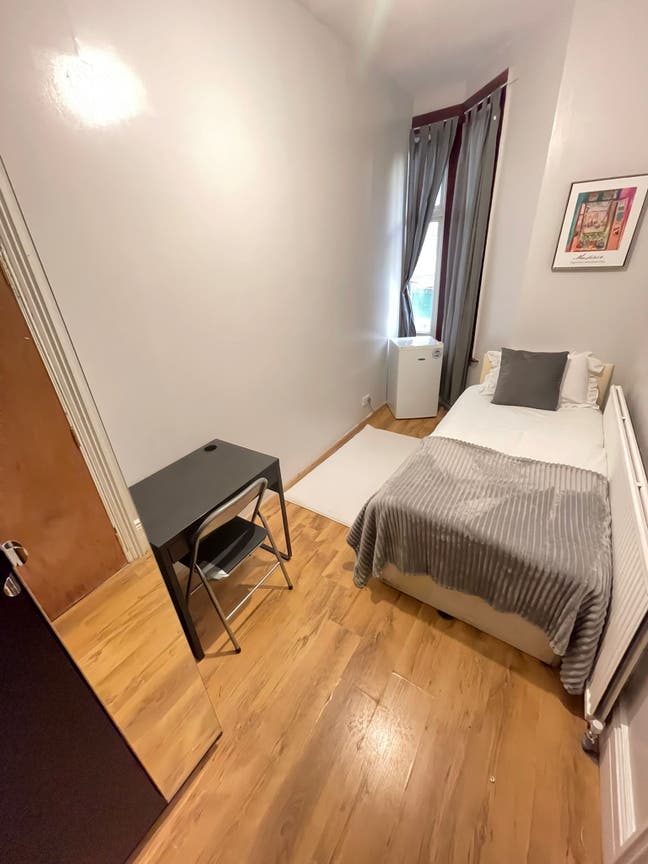 Lovely Room in Dalston N16 - All Bills Included Main Photo