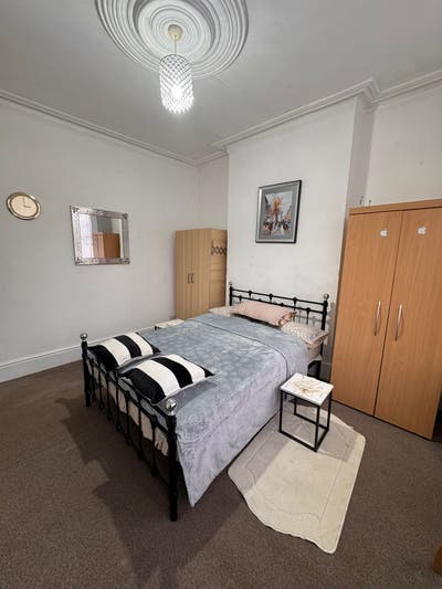 🏡2 Big Double Rooms Close 2 Turnpike Lane 🏡 Main Photo