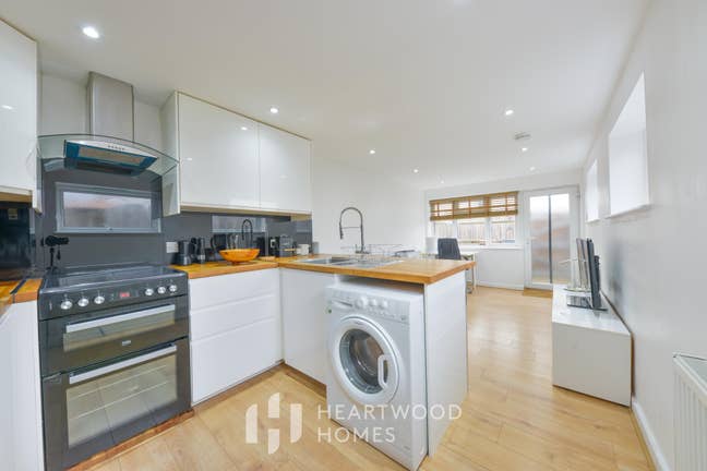 1 Bed Flat – Short Let (1–6 Months) Bills Included Main Photo