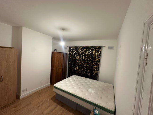 Double room available  Main Photo