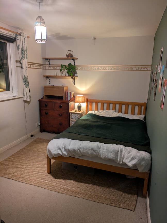 Spacious double room in friendly owner occupied Main Photo