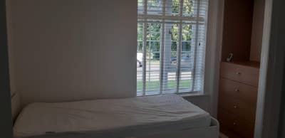 Single/Double in Central Farnham ** Student Only Main Photo