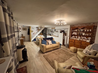 Lower floor annexe Main Photo