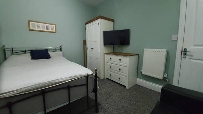 500 metres from Hospital - Double room Main Photo