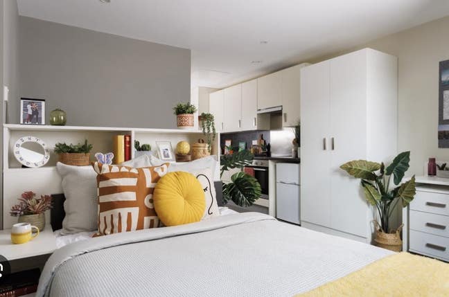 Unite Students Te Old Printworlds Studio Main Photo