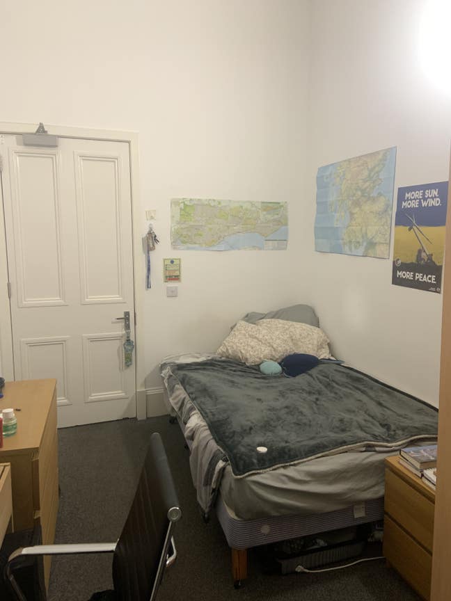 En-suite room to rent Main Photo