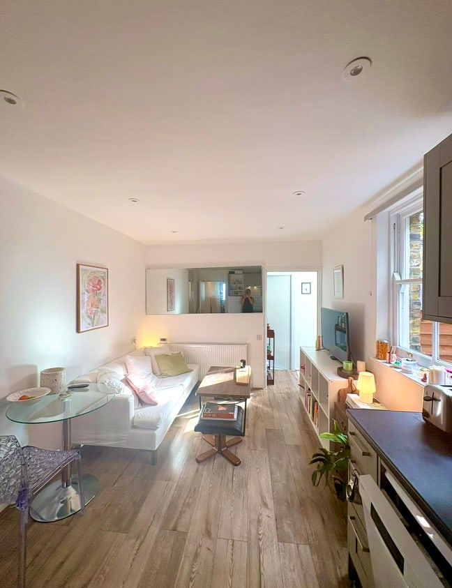 Double room in Zone 1- Kennington/Waterloo Main Photo