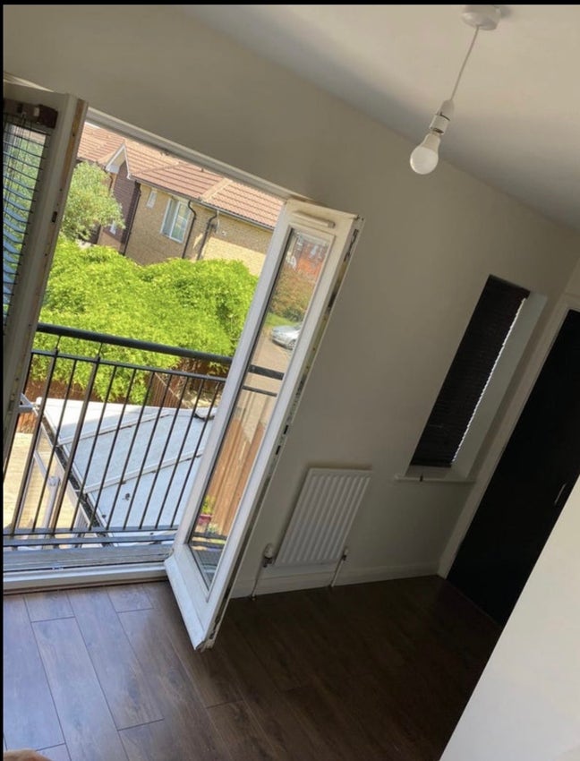 Double Room with Ensuite for Rent in Milton Keynes Main Photo