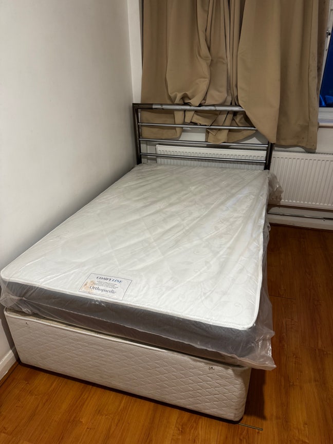 Large double room in Brentwood Main Photo