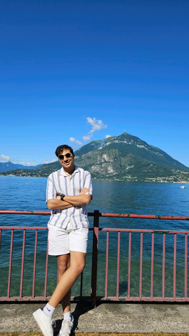 Professional Male seeks a double room Main Photo