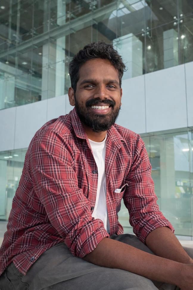 Looking for single/double-bed room, professional Main Photo