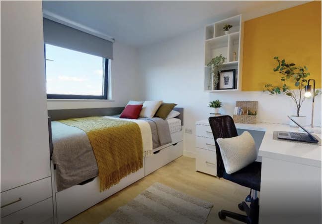 Iq Haywood House Gold En-Suite | Apr–Jul 2026 Main Photo