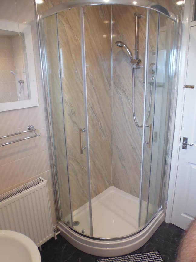 Bills Included + 3 Ensuite Rooms & 3 Large Double  Main Photo