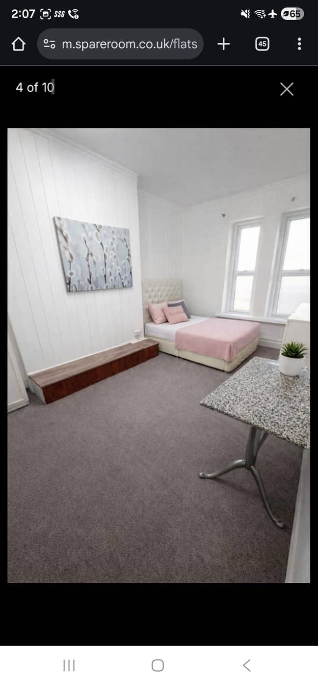 Various town center rooms - available from today. Main Photo