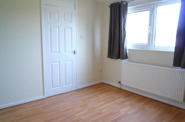 2 x Double Rooms in House Share Main Photo