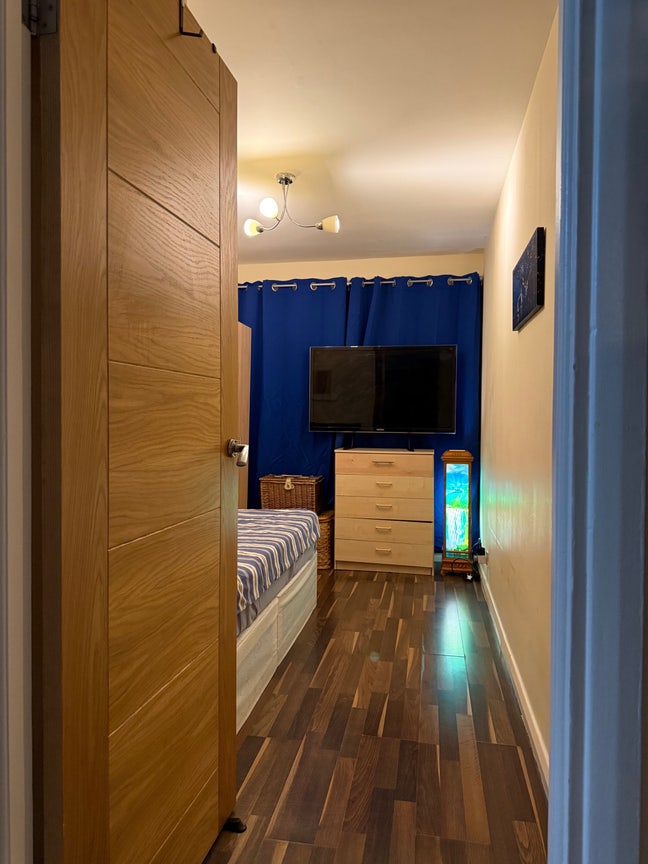 Furnished Double Room in a calm and cosy flat Main Photo